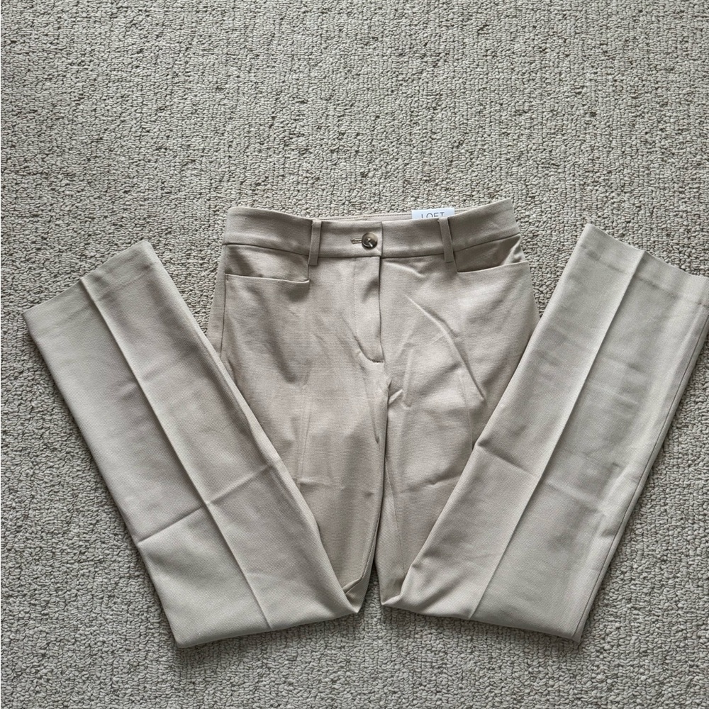 NWT! Women’s LOFT Women's Parker Straight Pants, Cream, size 2